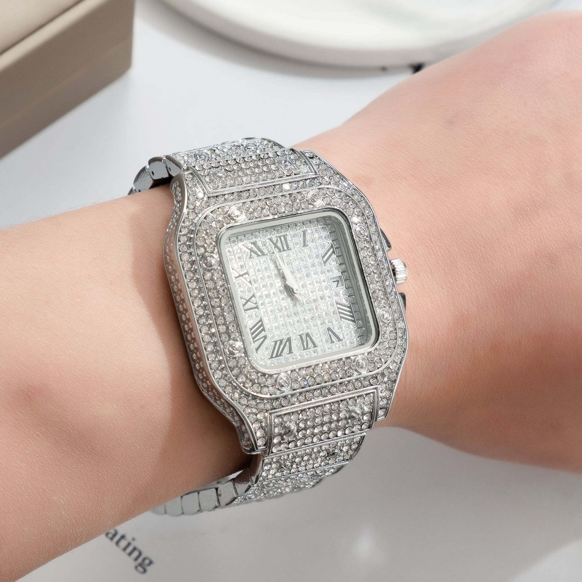 Orologio UTHAI L77 da uomo, or - Cartier Watch Tank recensione e prezzo