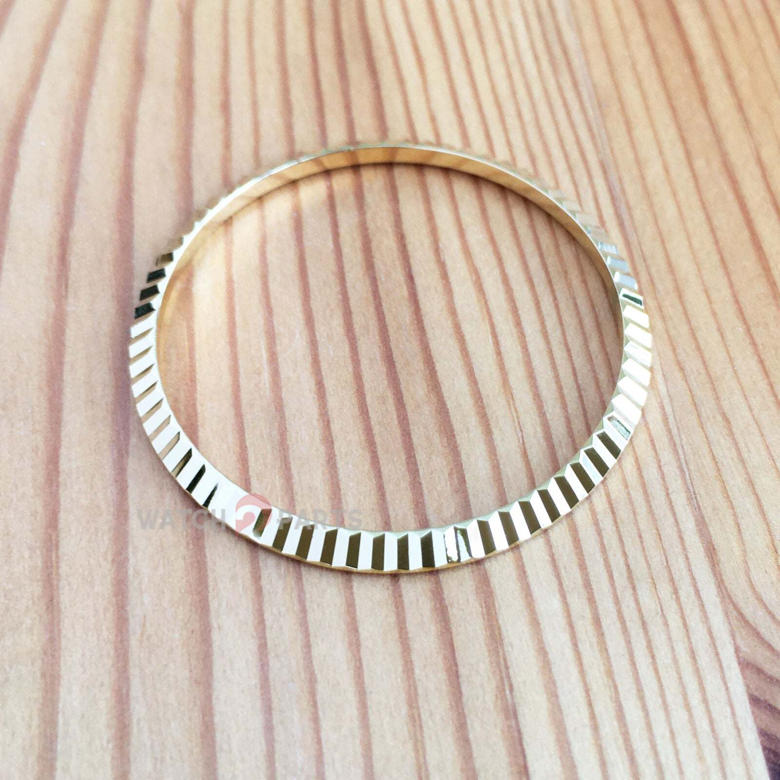Lunetta ad anello scanalato in - Rolex Watch Datejust recensione e prezzo