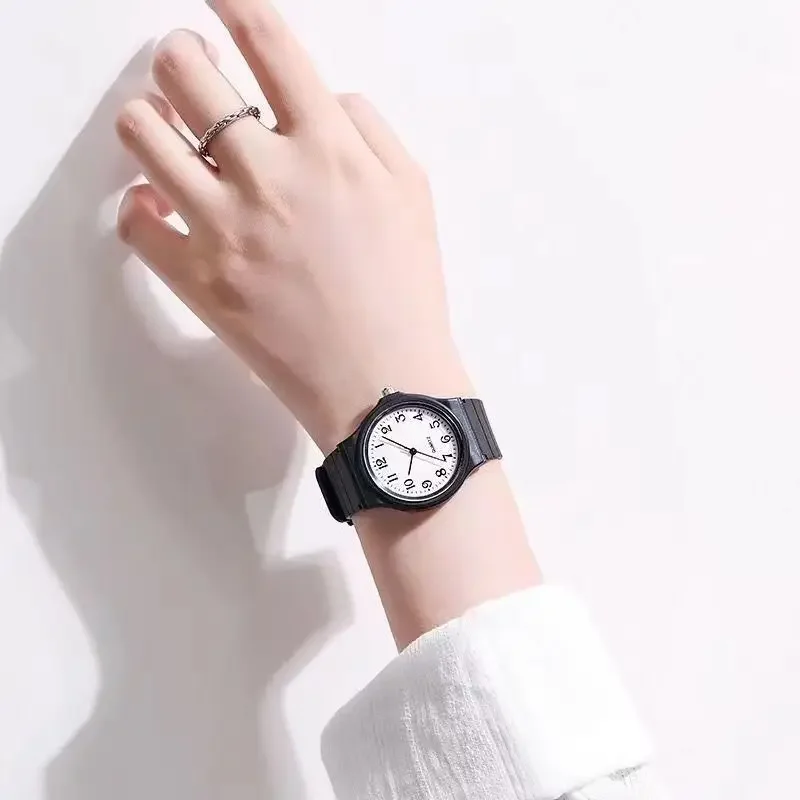 Orologio da ragazza alla moda  - Silicone Band Women recensione e prezzo