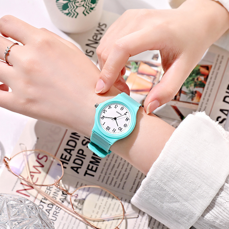 Orologio da ragazza alla moda  - Silicone Band Women recensione e prezzo